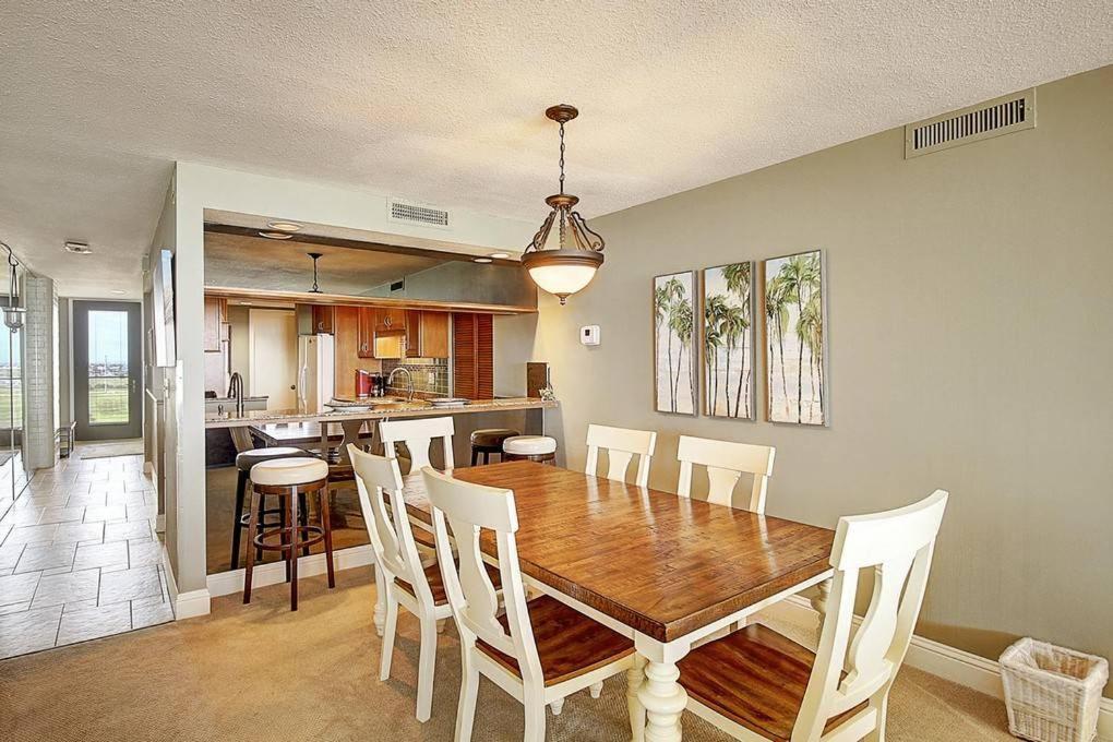 Sunrises And Ocean Views In This 2 Bedroom 2 Bath Port Aransas Luaran gambar